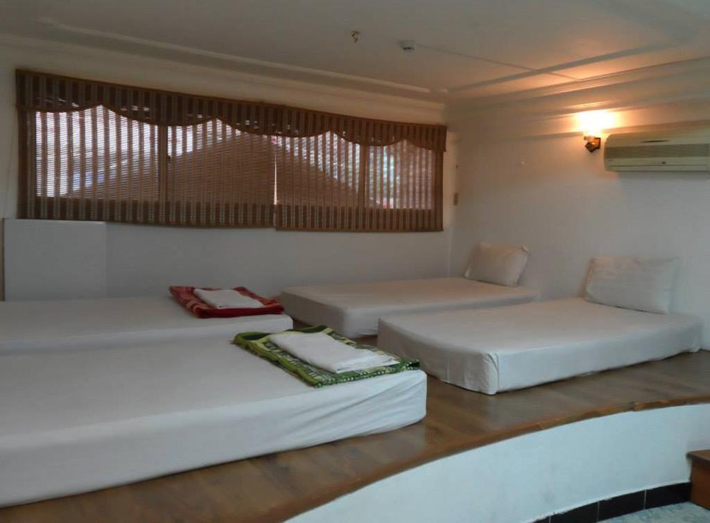 Vinh Hostel Ho Chi Minh City Exterior photo
