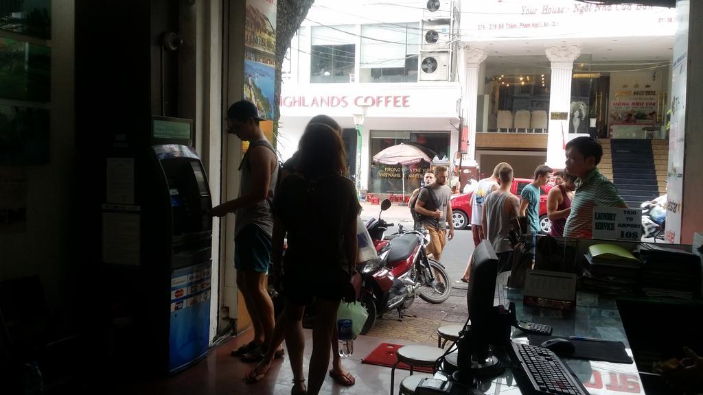 Vinh Hostel Ho Chi Minh City Exterior photo