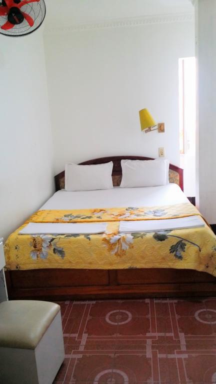 Vinh Hostel Ho Chi Minh City Exterior photo