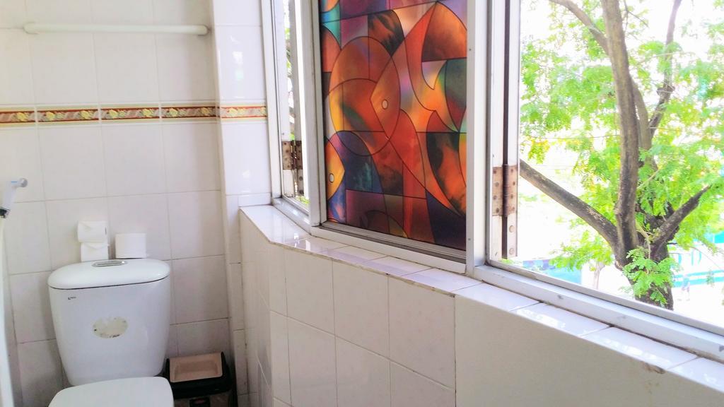 Vinh Hostel Ho Chi Minh City Exterior photo